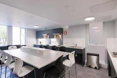 12 Bed En-Suite Plus - Image 3