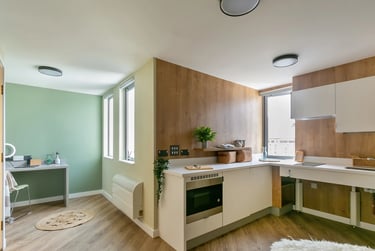 Extra Large Double Studio at The Curve, 14 Fieldgate Street, Shoreditch, London, E11ES - Image 3
