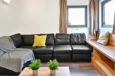 Ensuite Premium at Trust House, Salem Place, St Thomas, Exeter, EX46TZ - Image 7