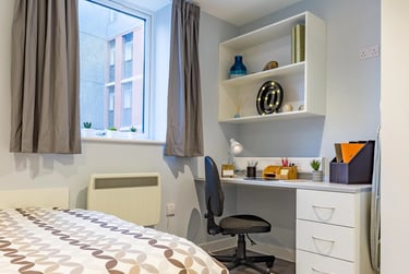 5 Bed Premium Studio - Image 5