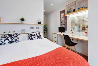Ensuite Deluxe Plus - Image 1