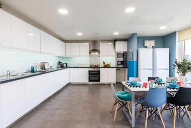 Silver Ensuite at Arbury Court, 173 Kingston Road, New Malden, Kingston, KT33SS - Image 7
