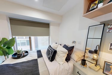 Deluxe Ensuite (Floors 13-25) - Image 9