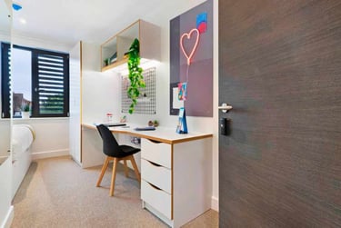 Ensuite Bronze at 27 Magdalen Street, 27 Magdalen Street, New Town, Colchester, CO12ZT - Image 2