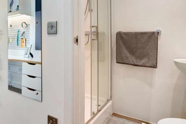 Ensuite Deluxe Plus - Image 5