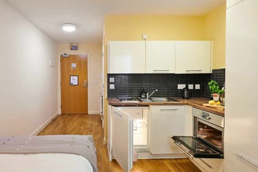 Studio Standard at The Hub, 21-25 South Lambeth Road, Vauxhall, London, SW81SU - Image 4