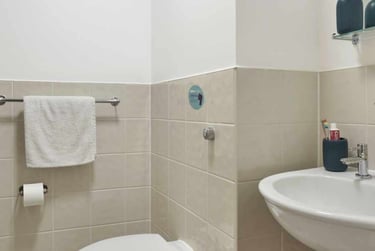 Ensuite Classic at Sky Blue Point, West Street, Far Gosford, Coventry, CV15EE - Image 6