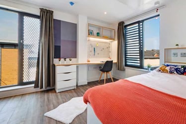 Studio Platinum Plus at 27 Magdalen Street, 27 Magdalen Street, New Town, Colchester, CO12ZT - Image 1