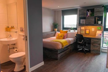 4 bed Penthouse - Image 1