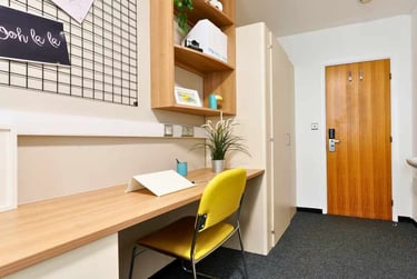 Shared Apartment Classic at Northernhay House, Northernhay Place, City Centre, Exeter, EX43RY - Image 3