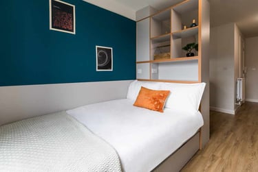 Gold Studio Accessible at Stoneworks, 1A Gladstone Place, City Centre, Brighton, BN23DL - Image 3