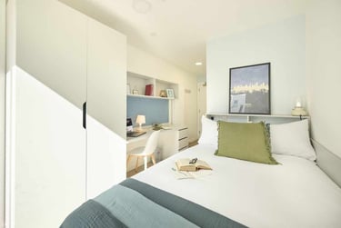 Bronze Ensuite - Image 1