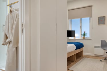 Standard Studio at St Crispin's House, Duke Street, City Centre, Norwich, NR31PD - Image 4