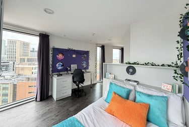 Deluxe En Suite at Ablett House, 2 Great Crosshall Street, City Centre, Liverpool, L32AF - Image 4