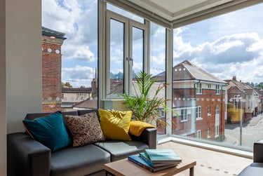 Classic Ensuite  at St Crispin's House, Duke Street, City Centre, Norwich, NR31PD - Image 13