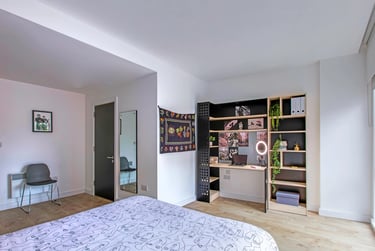 Deluxe En Suite - Image 2
