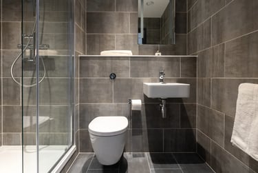 Standard Ensuite - Image 9