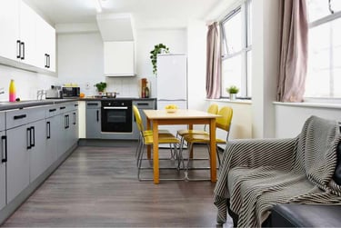 Shared Apartment Classic at Northernhay House, Northernhay Place, City Centre, Exeter, EX43RY - Image 4