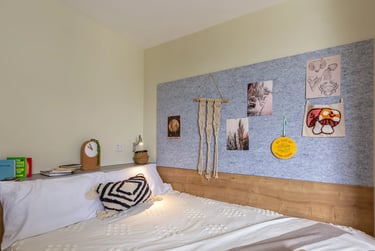 Large En Suite at The Curve, 14 Fieldgate Street, Shoreditch, London, E11ES - Image 4