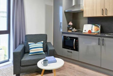 Studio Deluxe at Southampton Crossings, Cumberland Place, Portswood, Southampton, SO152YU - Image 2