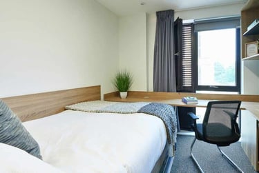 Ensuite Classic - Image 1