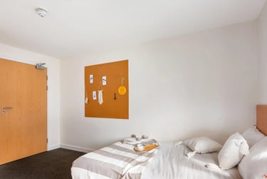 Classic En Suite at Bramall Court, Alderson Road North, City Centre, Sheffield, S24UF - Image 3