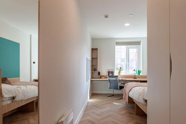 Premium Ensuite  at St Crispin's House, Duke Street, City Centre, Norwich, NR31PD - Image 2
