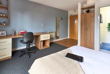 Ensuite Platinum at Cavendish Place, 20 Wilmott Street, Manchester Metropolitan University, Manchester, M156AS - Image 4
