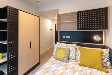 Standard En Suite - Image 1