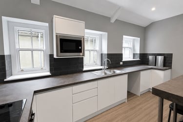 10 bed house, Walter Road, City Centre, Swansea, SA14PT - Image 11