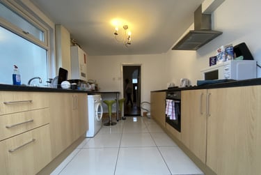 4 bed house, Cathays, Plasnewydd, Cardiff, CF243BG - Image 2