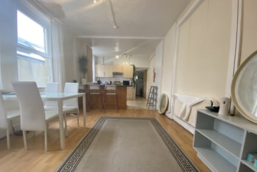 4 bed house, Roath, Cathays, Cardiff, CF244GB - Image 1
