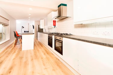 8 bed house, Cathays, Cardiff, CF244BU - Image 3