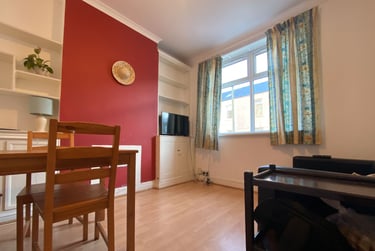 4 bed house, Cathays, Cardiff, CF244BJ - Image 2
