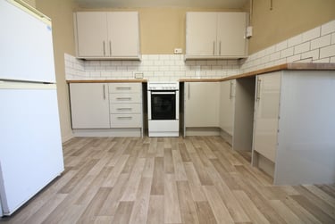 3 bed house, Cathays, Cardiff, CF244JL - Image 3