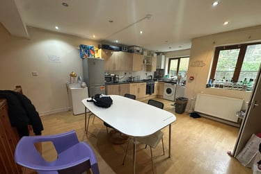 4 bed house, Treforest, Pontypridd, CF371RJ - Image 3