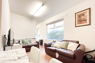 6 bed house, Cathays, Cardiff, CF244HU - Image 3