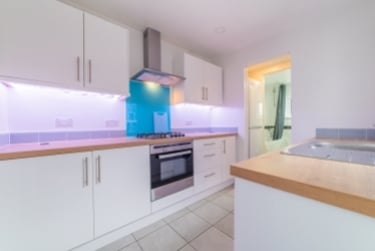 3 bed house, Cathays, Cardiff, CF244HD - Image 2