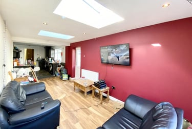 7 bed house, Cathays, Plasnewydd, Cardiff, CF243AJ - Image 1