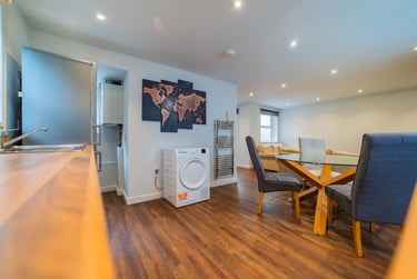 3 bed flat, Heath, Maindy, Cardiff, CF143PS - Image 3