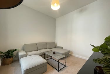 5 bed house, Adamsdown, Adamstown, Cardiff, CF240EN - Image 1