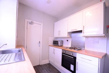 3 bed house, Wavertree, Liverpool, L150EN - Image 2
