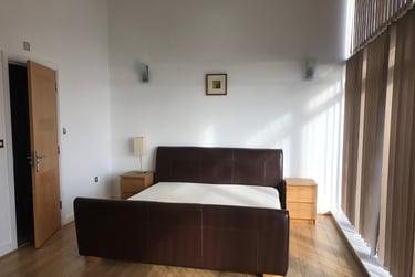 2 bed flat, St Christophers Court, Maritime Quarter, Swansea, SA11UA - Image 1