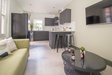 5 bed house, Stretton Road, City Centre, Leicester, LE36BL - Image 2