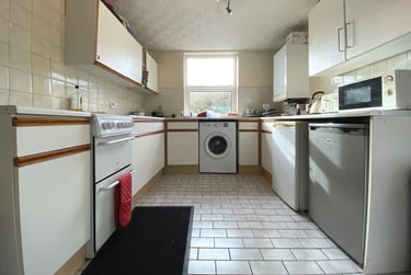 4 bed house, Cathays, Cardiff, CF244JN - Image 2