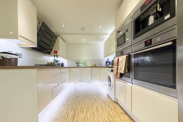 6 bed flat, Cathays, Plasnewydd, Cardiff, CF244AQ - Image 2