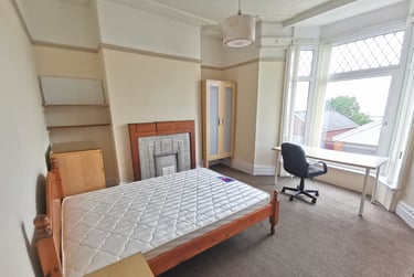 4 bed house, Malvern Terrace, Brynmill, Swansea, SA20BE - Image 3