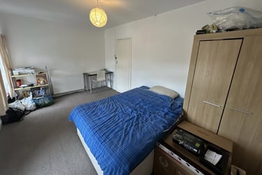 4 bed house, Treforest, Pontypridd, CF371RX - Image 2