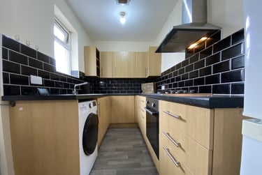 5 bed house, Cathays, Cardiff, CF244BJ - Image 3