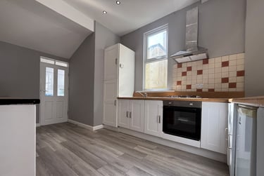 3 bed house, Penylan, Cardiff, CF235DQ - Image 3